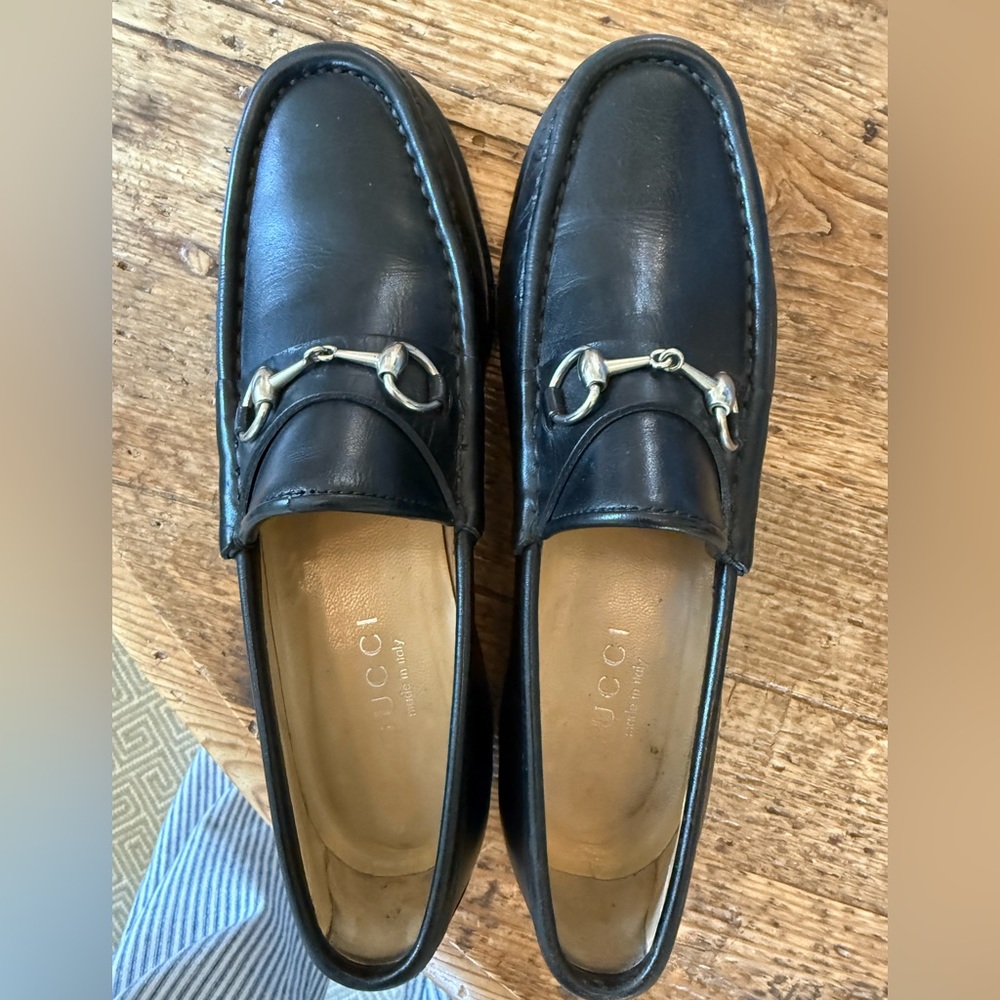 Gucci Black Leather Loafers - 37